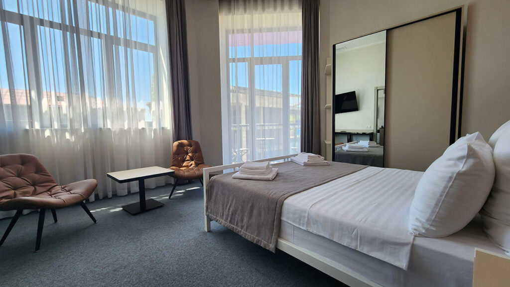 Premium-Suite-with-Balcony & View Full Large Double Bed